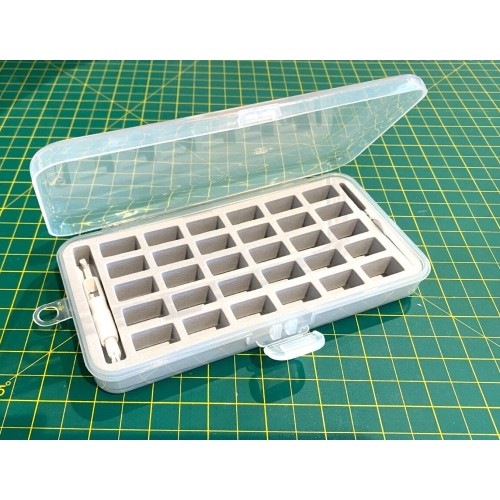 Bobbin Storage Box Holds Up To 30 Bobbins + Auto/Wire bow Needle Threader