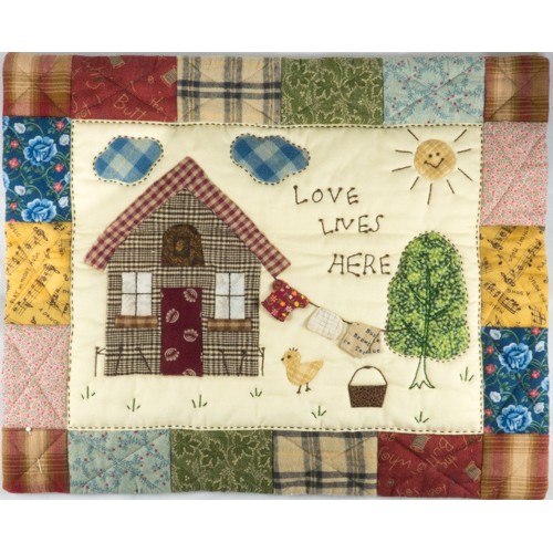 Love Lives Here (Pattern)